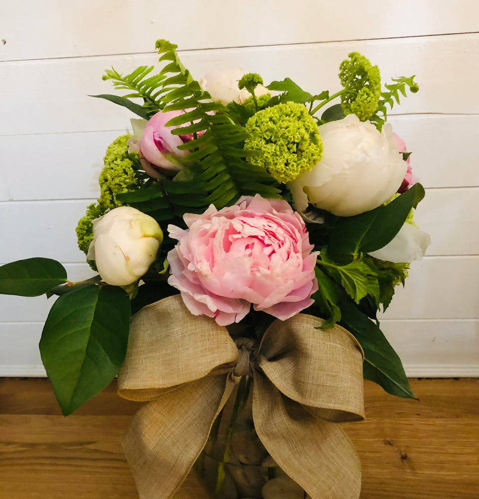 
                  
                    Load image into Gallery viewer, Peony Bouquet
                  
                